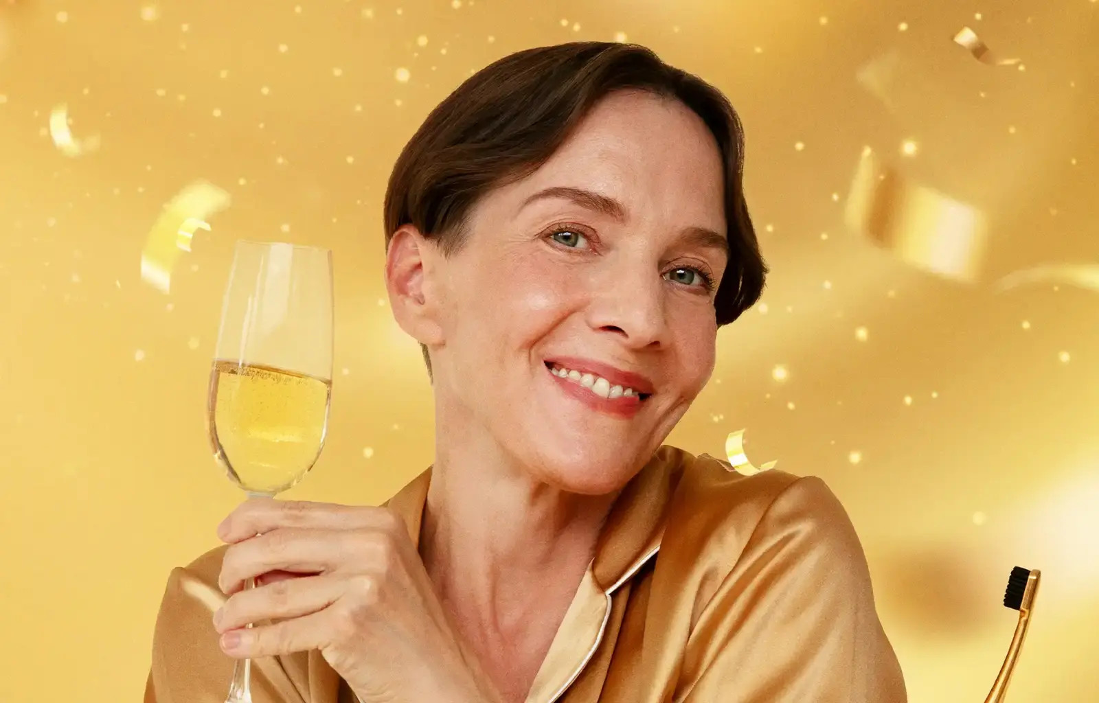 Yökylässä Maria Veitola uusi kausi - Nämä julkkikset haluavat päästää tv-kamerat kotiinsa!