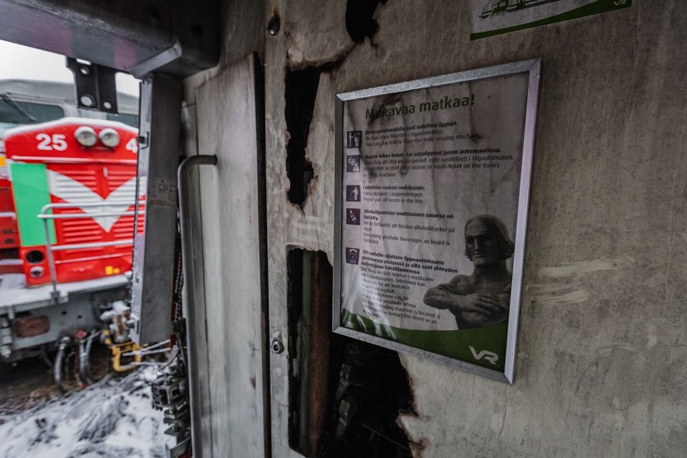 Opastaulu on yhä paikoillaan.