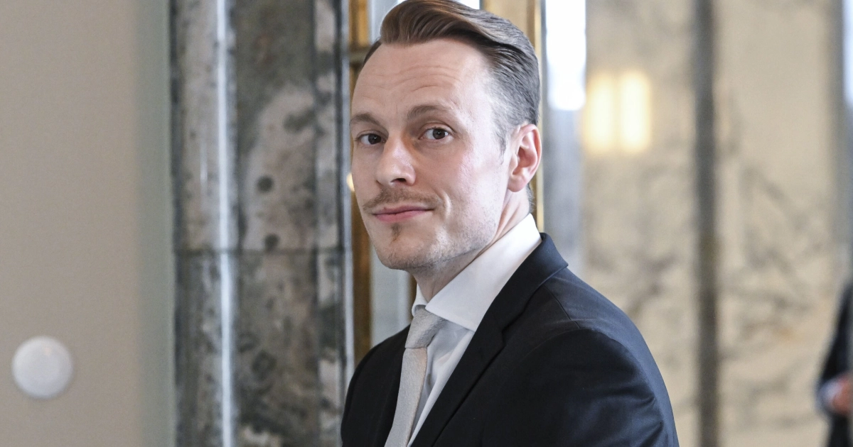Markus Räikkösen extreme-hiihtoloma: Kiipeilyä ja avaruusbisnestä