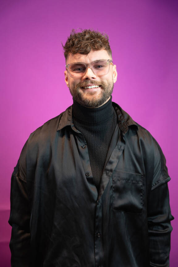 Arttu on nähty muun muassa Suomen surkein kuski -ohjelman tuomaristossa.
