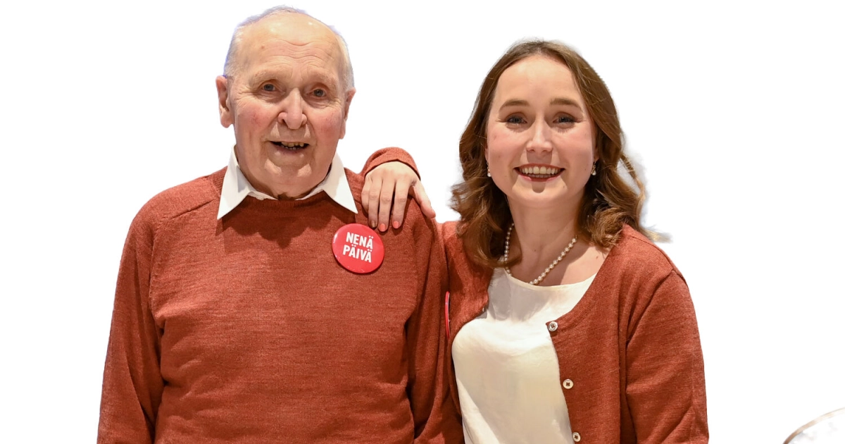 Lotta ja Pappa -duon Lotta Saahko: Huijarit varastavat kuvia ja uutisia Facebookissa ja tekevät sillä rahaa