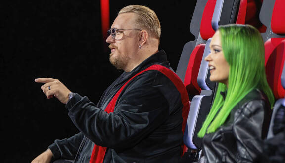 Arttu Wiskari pyysi ja sai luvan esittää Kirkan kappaletta yhdessä Tony Romeon kanssa. Saku Tiainen/Sanoma