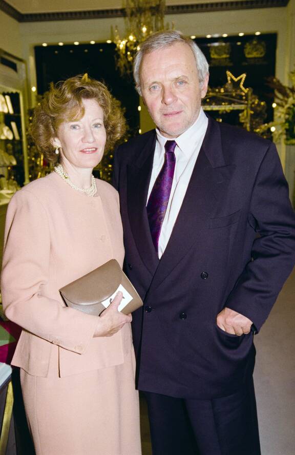 Näyttelijä Anthony Hopkins ja vaimonsa Jennifer Lynton, .