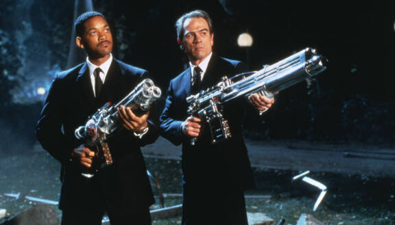 Will Smith ja Tommy Lee Jones elokuvassa Men in Black – Miehet mustissa (1997).