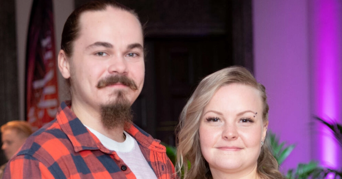 Temptation Islandista tuttu Arttu rakastui exänsä pikkusiskoon: Näin TIS-Leenu suhtautuu asiaan