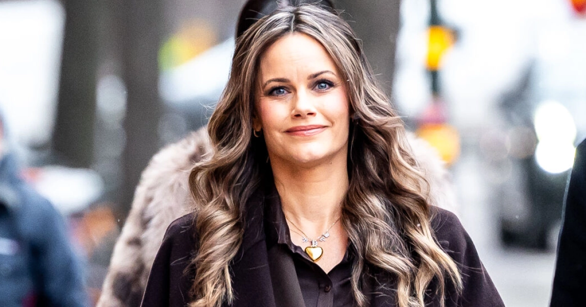 Prinsessa Sofia saa kritiikkiä hautajaisasustaan - vertaus prinsessa Catherineen