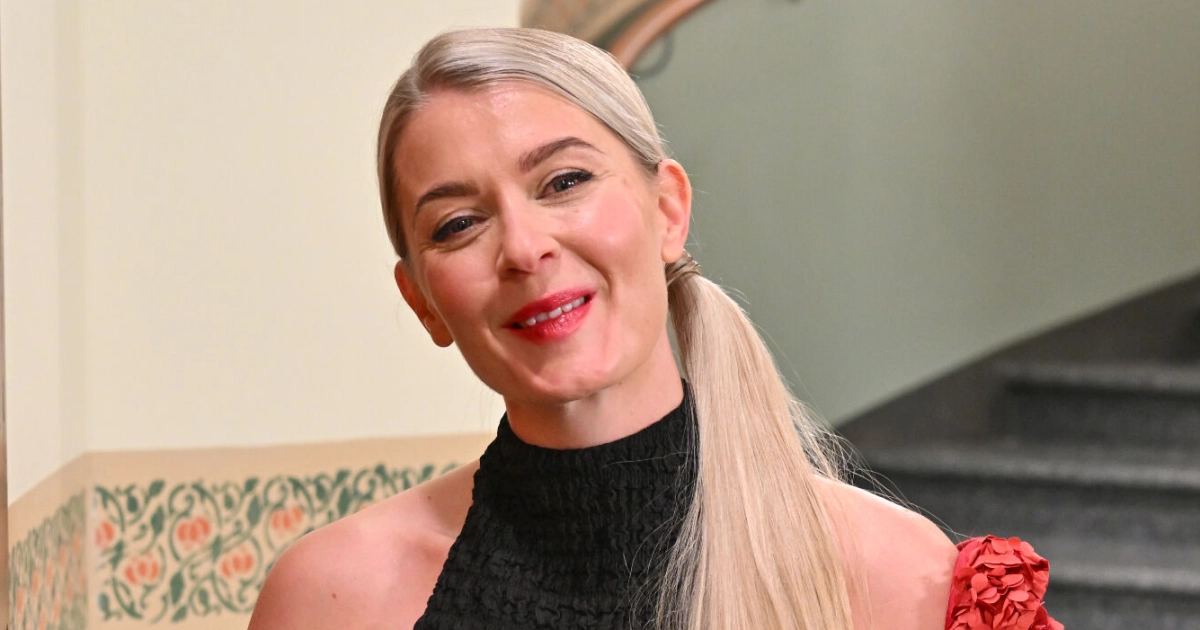 Monika Lindemanin shokeeraava selfie Instagramissa – Salkkarit-tähden hurja maskeeraus