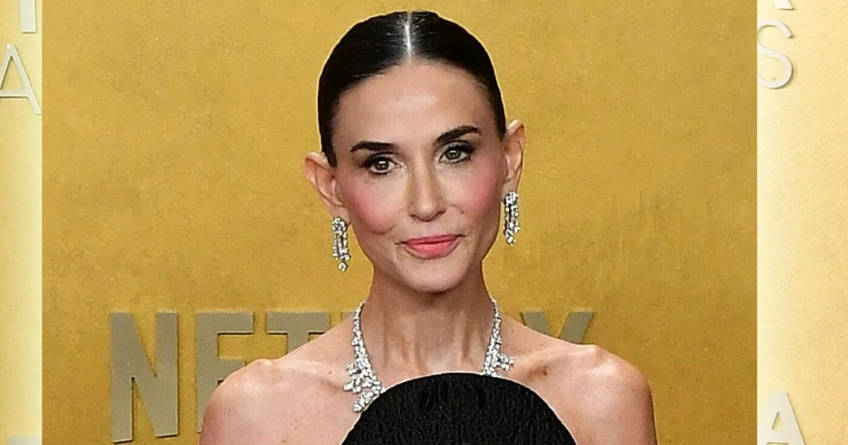 Demi Moore hämmästytti punaisella matolla – katso kuvat The Actors Awardseista