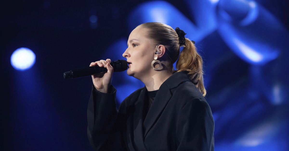 Jännittävä tilanne The Voice of Finlandin kaksintaistelussa – Pystyykö kilpailija osallistumaan?