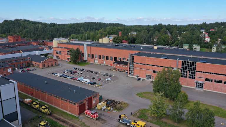 Voikkaan entisen paperitehtaan alue Kouvolassa.