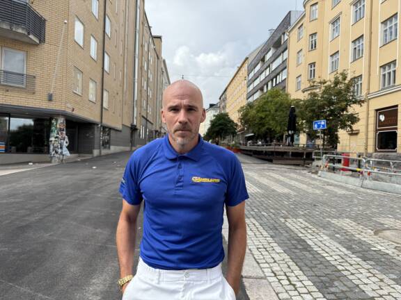 Aleksi kertoo, ettei normaalisti jaksa lähteä mukaan huuteluihin, mutta nyt raja on ylitetty.