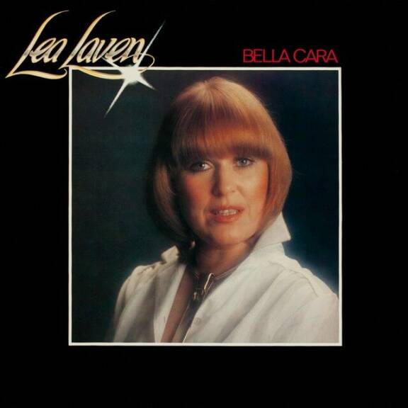 Nostalgian siivin tarjoilee harvinaista herkkua, sillä Lea Laven keikkailee enää harvakseltaan. Studioalbumi Bella Cara julkaistiin vuonna 1982.