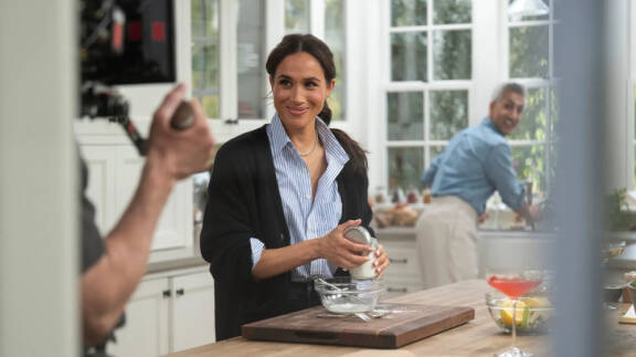 Netflix-sarja With Love, Meghan ei saanut odotettua vastaanottoa katsojilta.