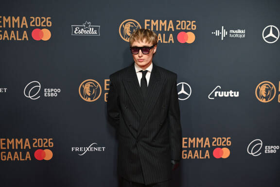 Isac Elliot