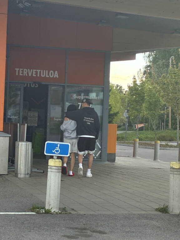 Ahti ja Shirly ovat nykyisin tuttu näky Espoossa.
