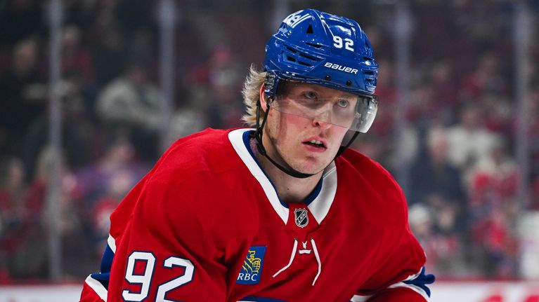 Patrik Laine lähikuvassa.