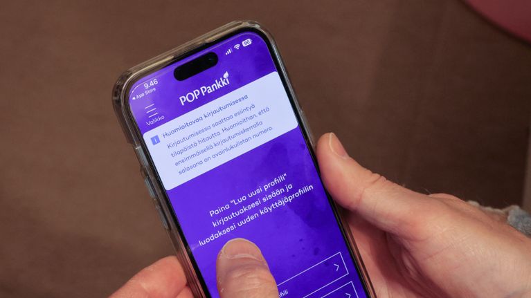 Matkapuhelimen näytöllä on Pop-pankin sovelluksen aloitussivu.