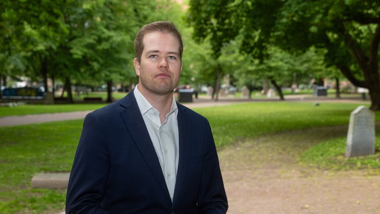 Henkilökuvassa Juho Keskinen, pääekonomisti, Hypoteekkiyhdistys.
