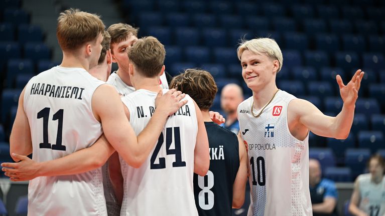 Suomen lentopallomaajoukkue voitti Kroatian 3–0.