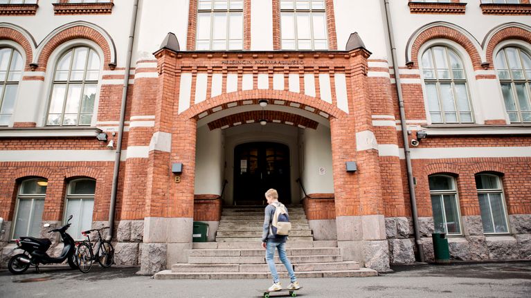 Helsingin normaalilyseo.