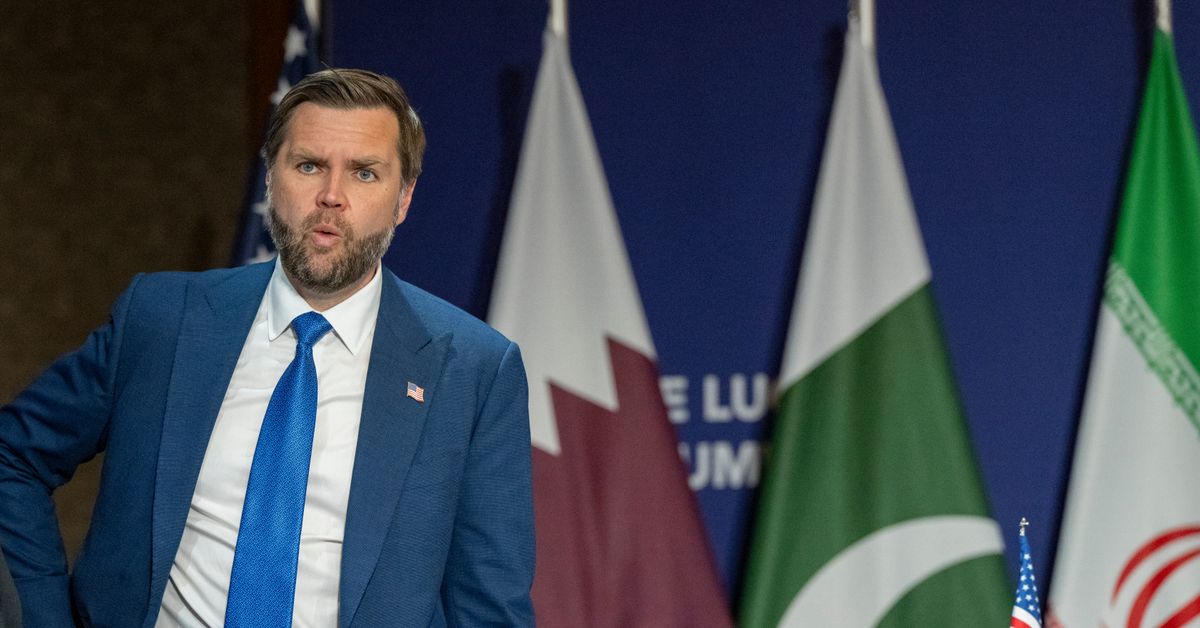 Analyysi: Trump uhkaa tehdä vara­presidentistään syntipukin Iranin sodan epä­onnistumiselle | Ulkomaat