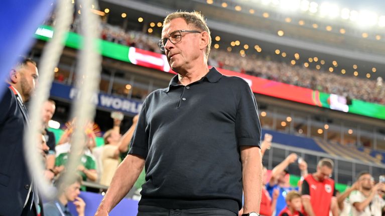 Itävallan valmentaja Ralf Rangnick Algeria-tasapelin jälkeen.