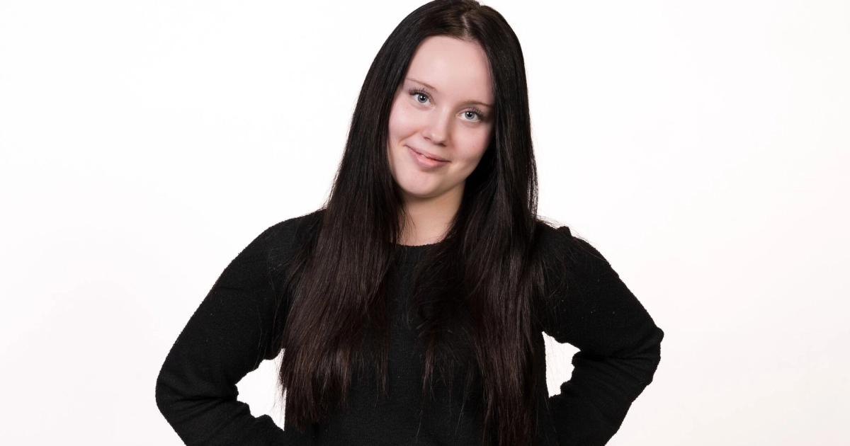 Victoria Eerikäinen paljastaa vanhempiensa somekäyttäytymisen Ylen Nepot-sarjassa