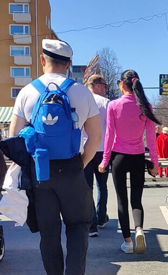 Seiskan silminnäkijän mukaan rallitähti ja mysteerinainen vaikuttivat pariskunnalta.