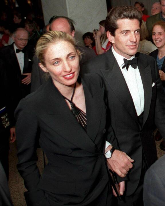 John F. Kennedy Jr. ja vaimo Carolyn Bessette Kennedy
