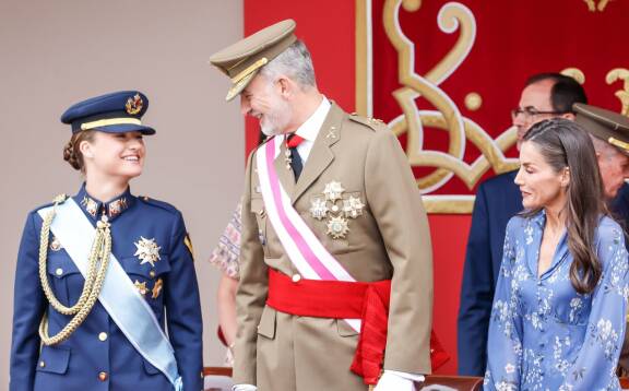 Kruununprinsessaa, kuningasta ja kuningatarta nauratti viikonloppuna.