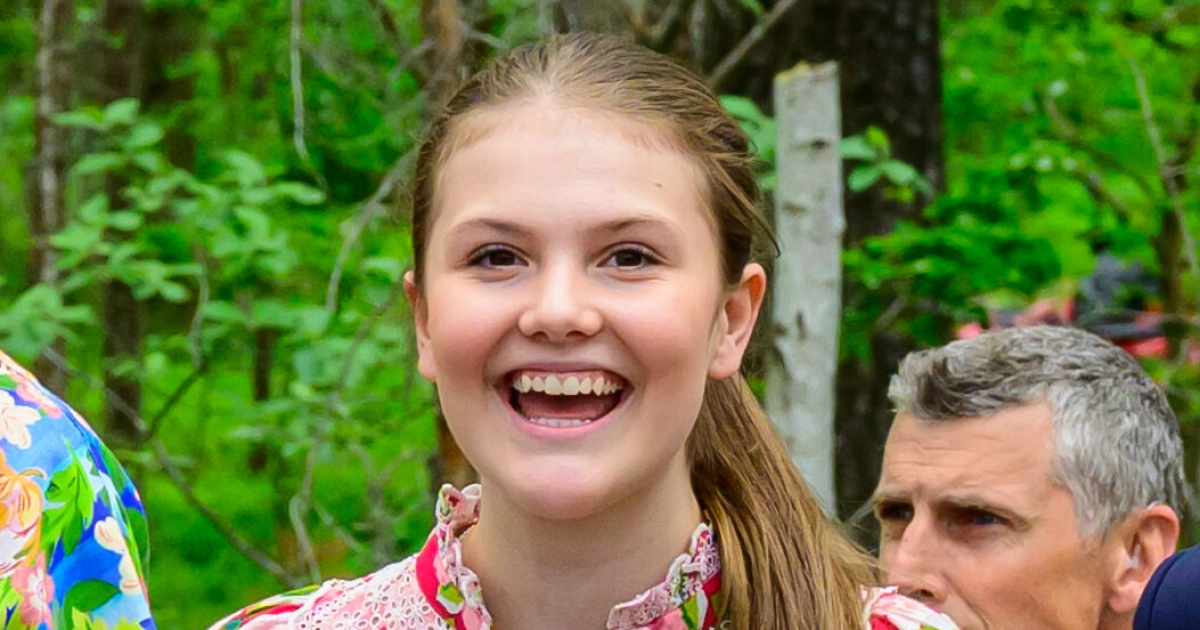 Prinsessa Estellen kasvupyrähdys: Uusia kuvia Tukholman patsaspuistosta