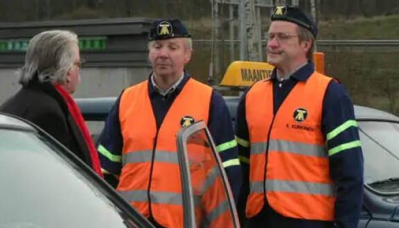 Pirkka-Pekka Petelius ja Taneli Mäkelä tähdittivät Team Ahma -sarjaa.