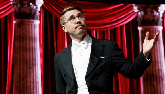 Aarne Pelkonen on tuttu klassisen musiikin lavoilta.