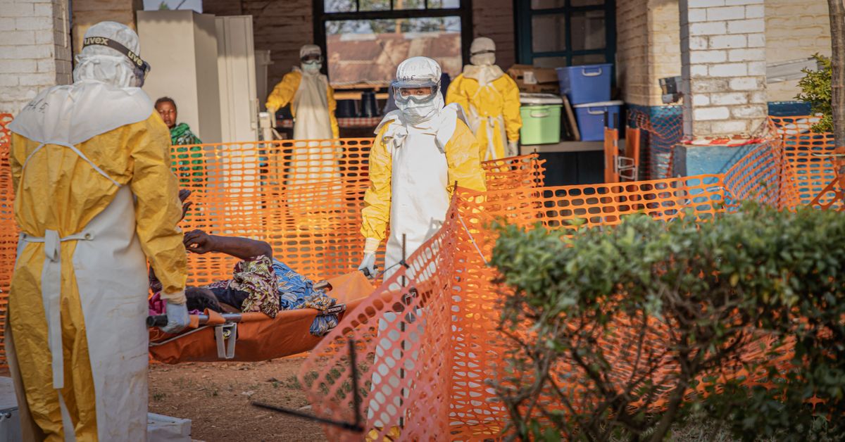 Afrikan unioni: Ebola leviää Kongossa nyt nopeammin kuin aiemmat ebolaepidemiat | Uutisia lyhyesti