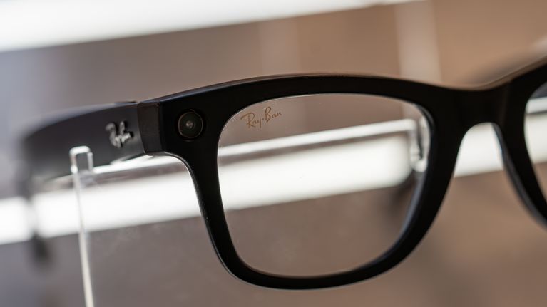 10.07.2026, Yle uutiset, Meta / RayBan älyläsit.