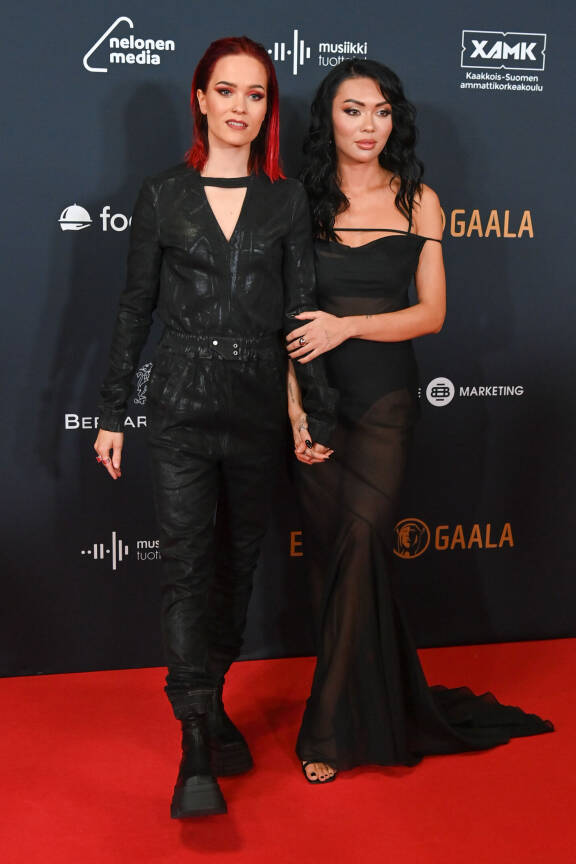 Sanni ja Shirly