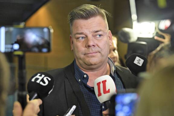 Jari Sillanpää Helsingin käräjäoikeudessa 2020.