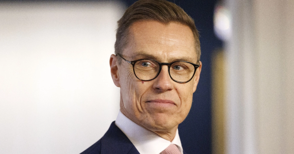 Presidentti Alexander Stubb: upeat kesäkuvat Suzanne-puolison kanssa!