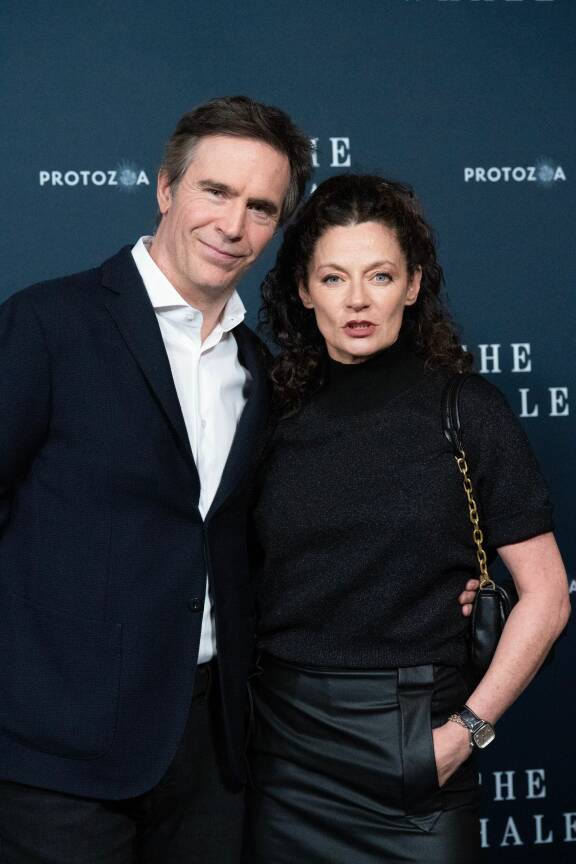 Näyttelijät, aviopari Jack Davenport ja Michelle Gomez, 2022.