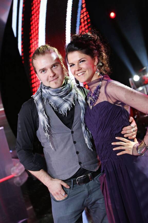 Teemu oli Saaran tukena tämän kisaillessa aikoinaan The Voice of Finlandissa.