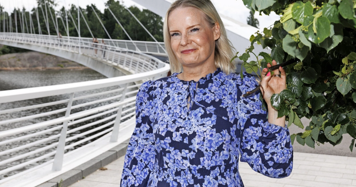 Riikka Purra ja yritysjohtaja villiintyivät festareilla - kuva!