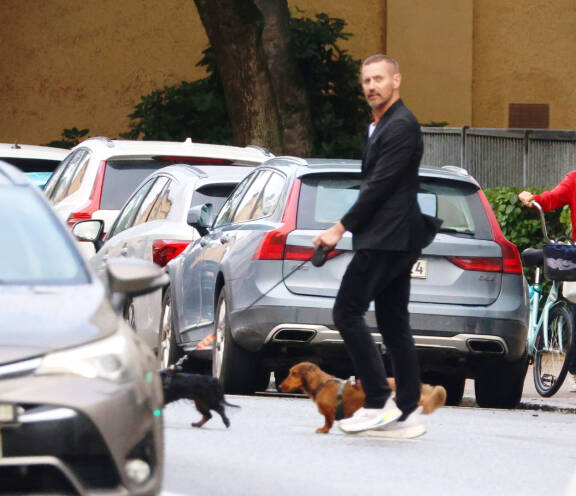Entisen megatähden olemus oli huoliteltu verrattuna parin vuoden takaiseen lookiin.