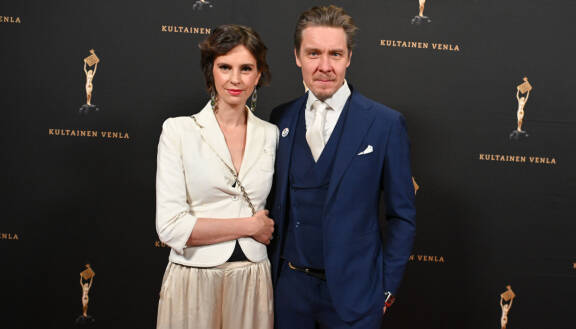 Olga ja Tuukka ehtivät vielä edustaa viime vuoden Kultainen Venla -gaalassa.