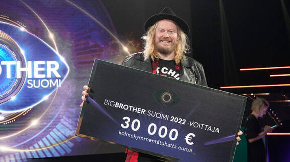 Big Brother Suomi -ohjelmaa esitettiin viimeksi vuonna 2022. Nelosen tuolloin esittämän kisan voitti Reeo Tiiainen.