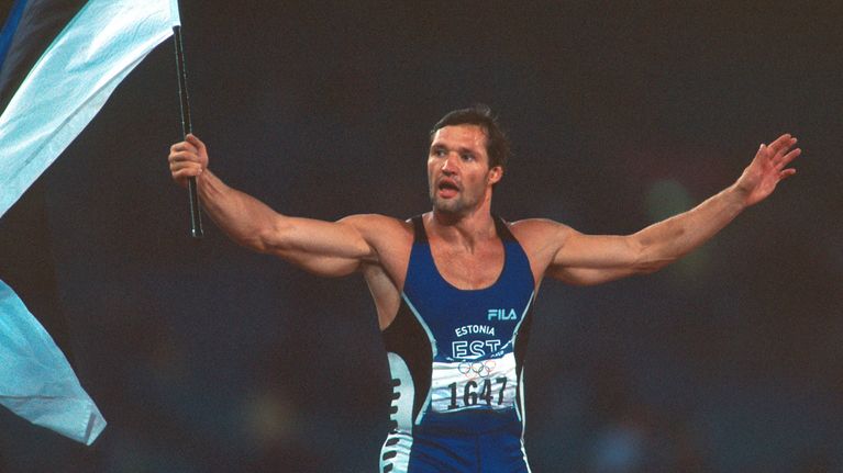 Viron Erki Nool voitti kymmenottelun olympiakultaa vuonna 2000 Sydneyssa.