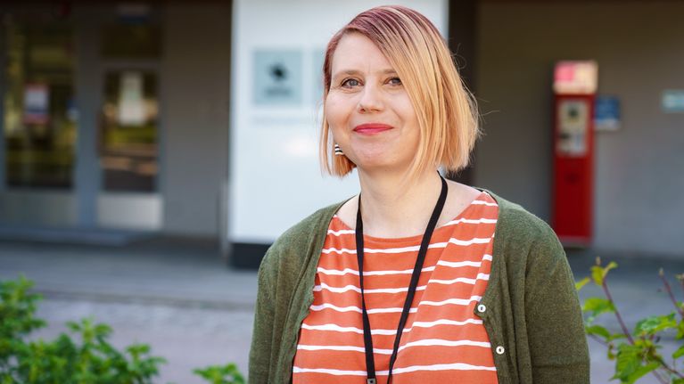 Tutkija Miia Jauni henkilökuvassa.