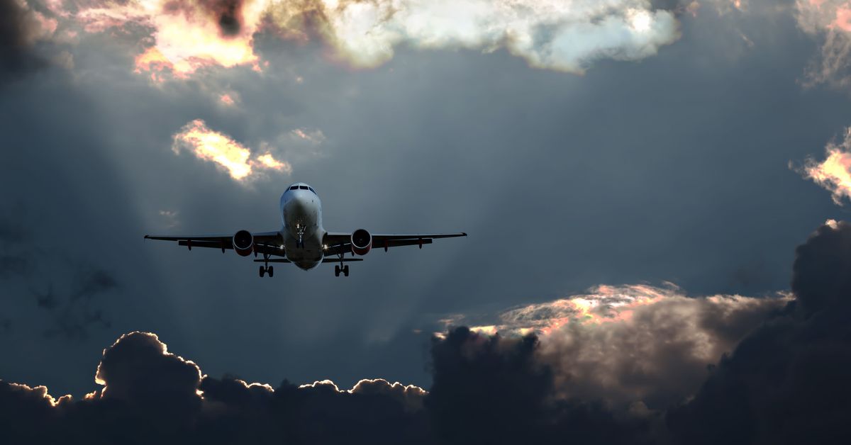 Suositut Wizz Air ja Air Baltic karsivat lentojaan – professori kertoo, miten käy Suomen yhteyksille maailmalle | Talous