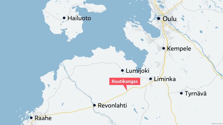 Kartta, jossa alareunassa Raahe ja Yläreunassa Oulu sekä merkittynä puoleen väliin kohde Ruutikangas.