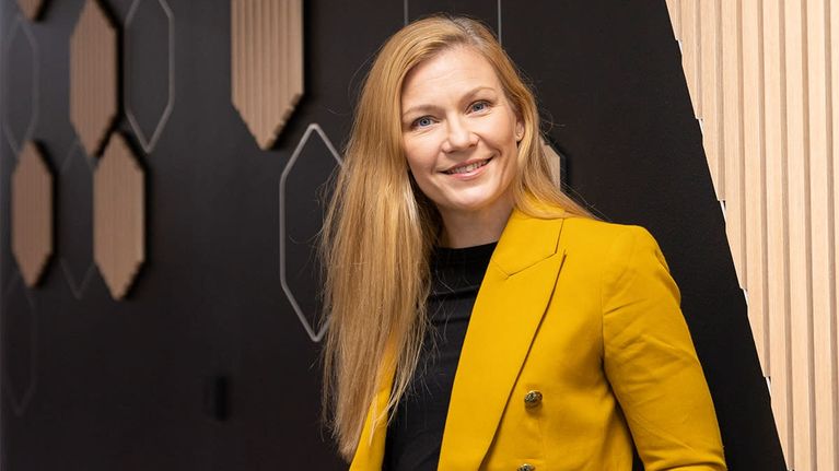 Lapin yliopiston julkisen talousoikeuden professori , oikeustieteen tohtori Kirsi-Maria Halonen