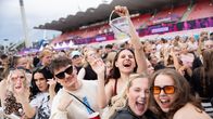 Yleisöä Korelonin ja Slikin keikalla Blockfesteillä 2025.